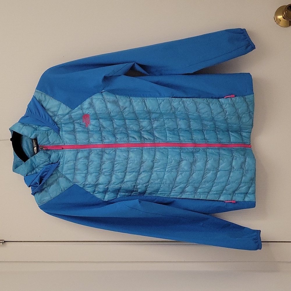 The North Face Women's blue color block ThermoBall jacket